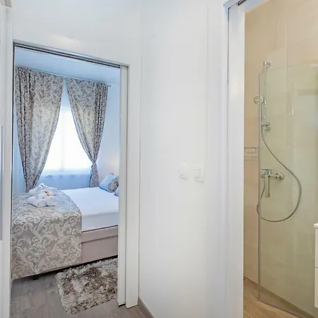 Sendi 5 Min From The Daire