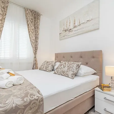 Sendi 5 Min From The