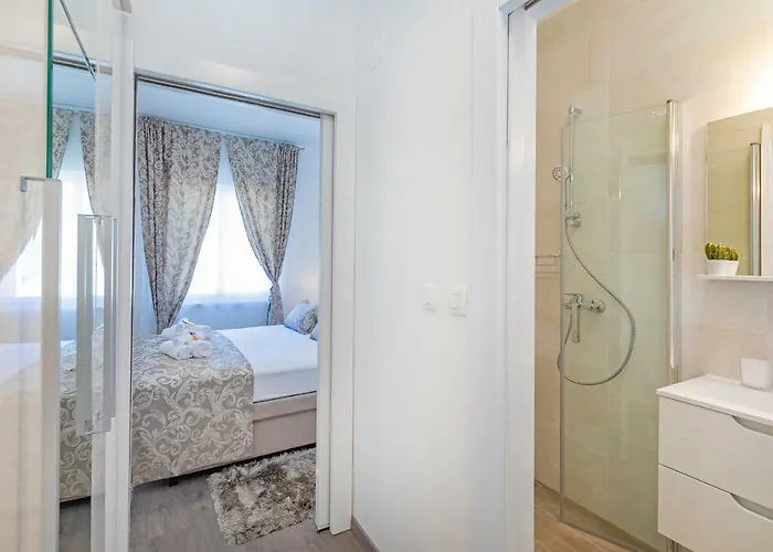 Sendi 5 Min From The Apartmán